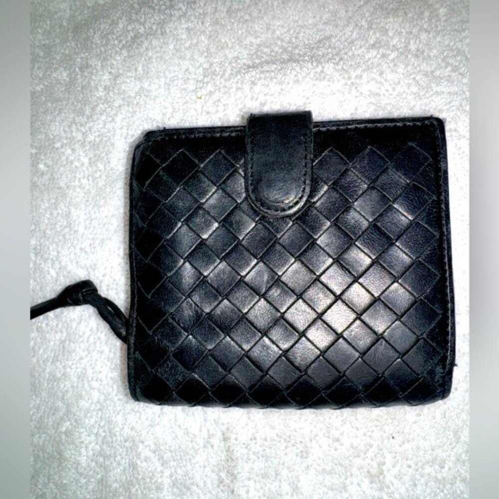 BOTTEGA VENETA "INTRECCIATO" Black Leather Bi-Fold Wallet
